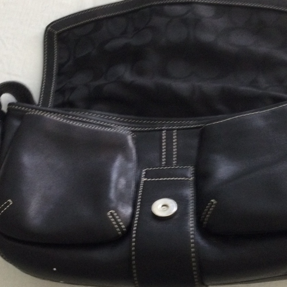 Vintage Coach Soho Black Leather Shoulder Bag - Picture 8 of 8